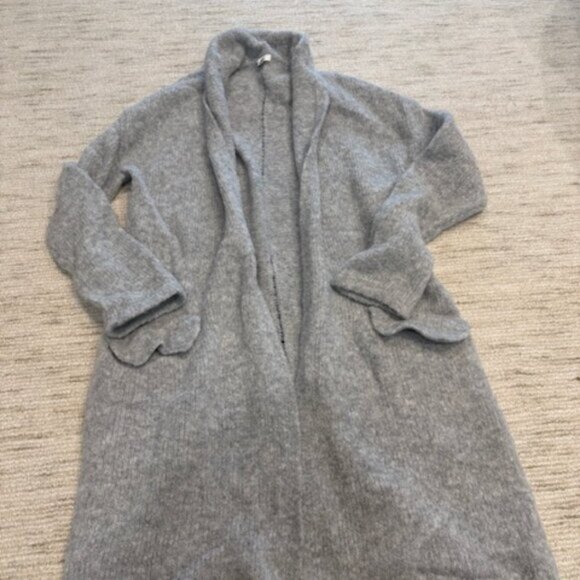 SOH Duster - Picture 1 of 10